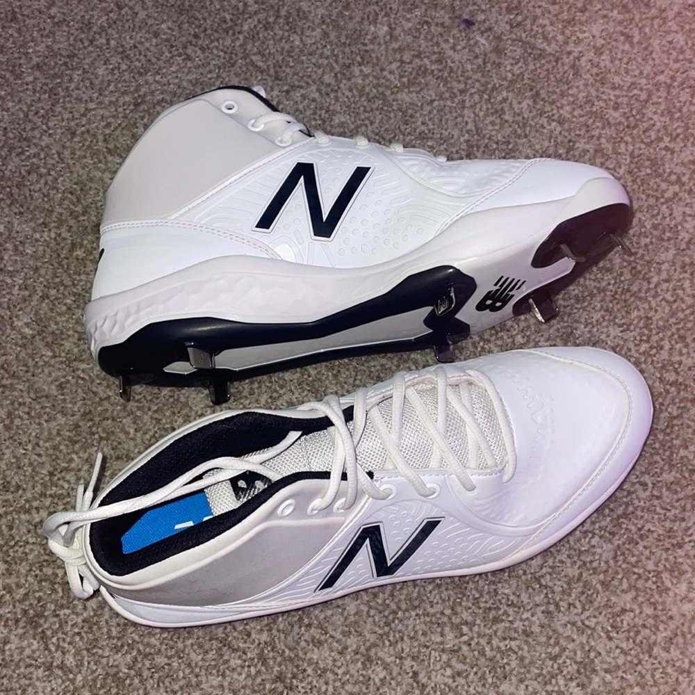 New Balance Baseball Cleats
